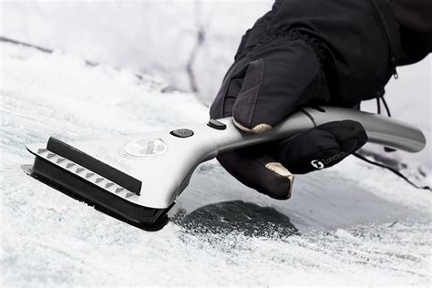 are heated ice scrapers safe